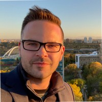 Ziya Tabassian headshot